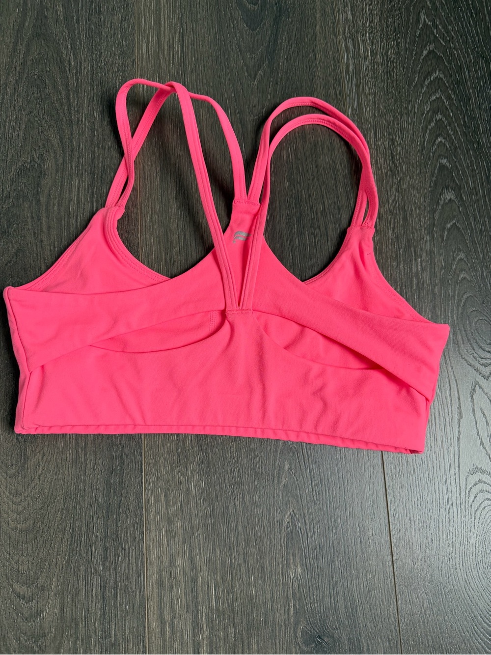 Fabletics Women’s Hot Pink Strappy Sports Bra Small Low impact Yoga Activewear - Picture 3 of 5